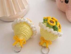 Sunflower Bouquet Keychain