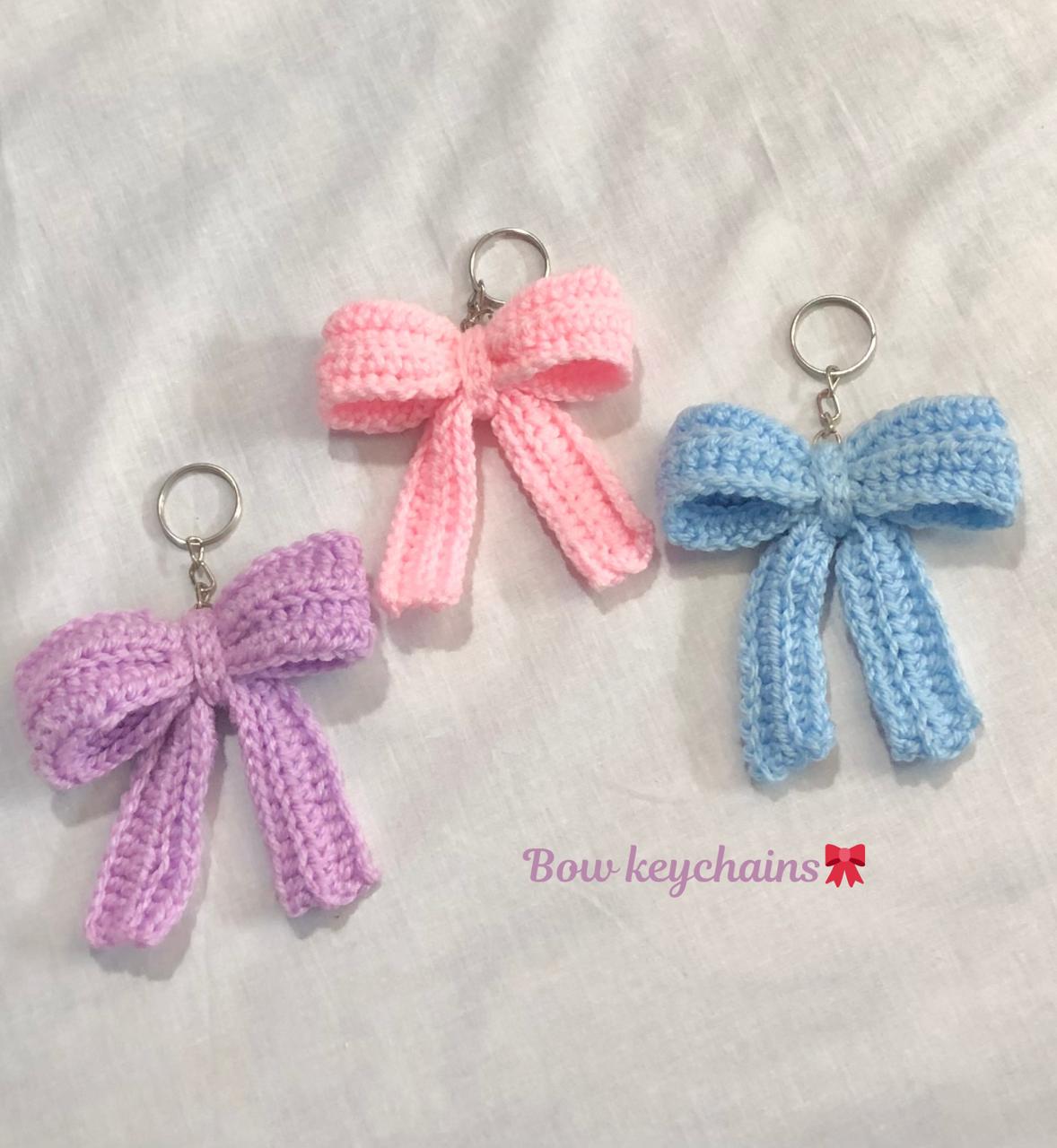 Artique Bow Charm Keychain